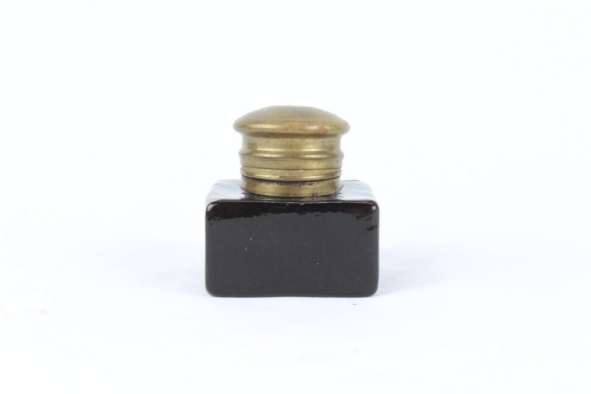 Vintage Victorian Style Thick Black Glass Inkpot with Rare Cap Fitted Inkwell - Image 2